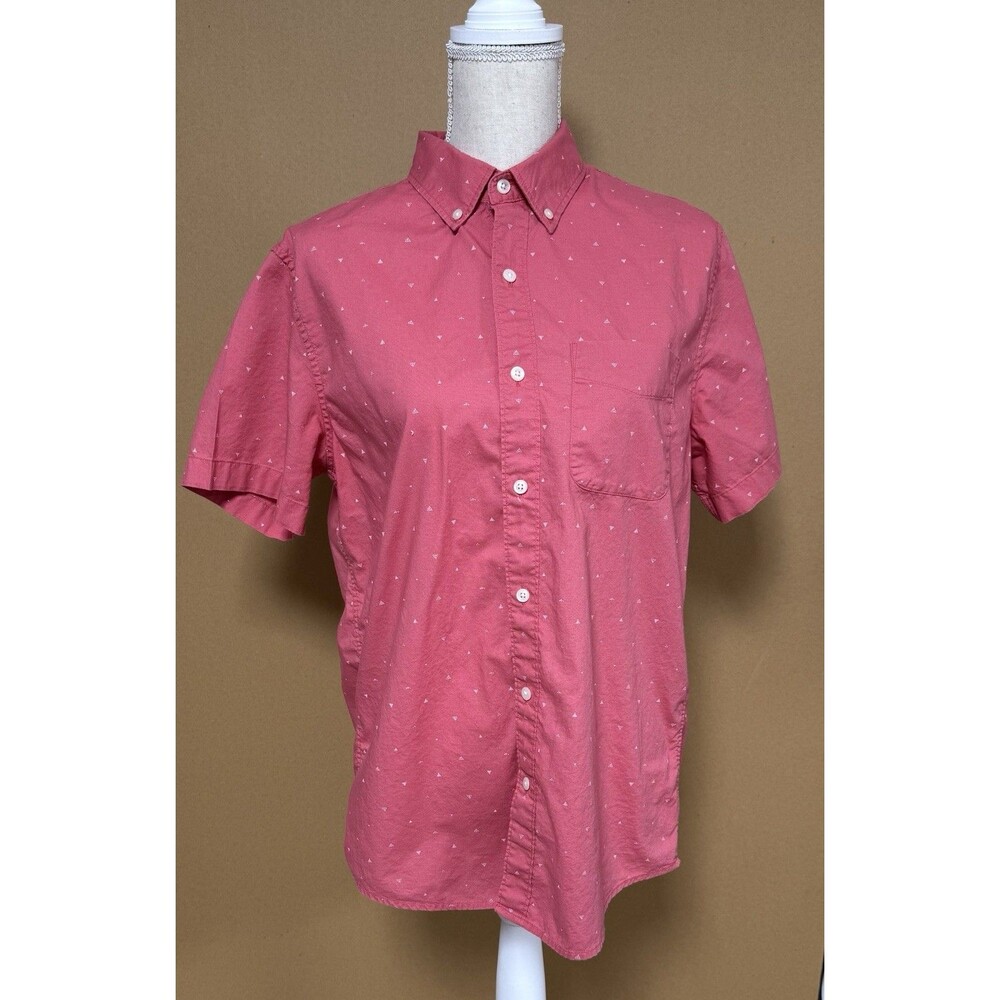 American Eagle Short Sleeve Giometric Salmon Color Shirt Men’s Medium